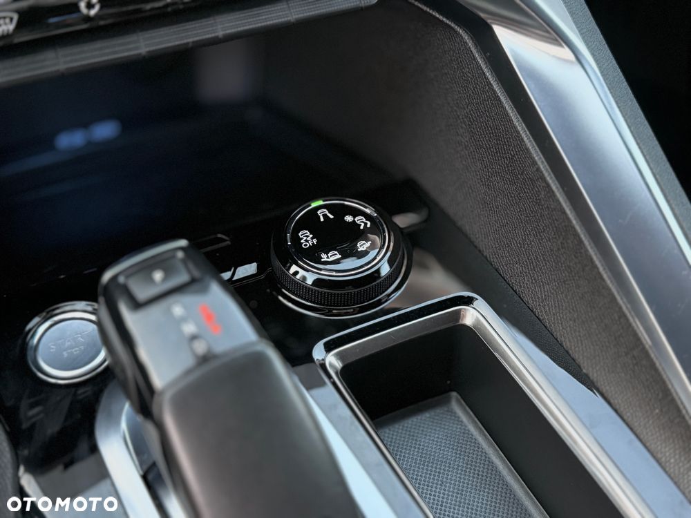 Peugeot 5008 BlueHDi 180 EAT8 GT - 22