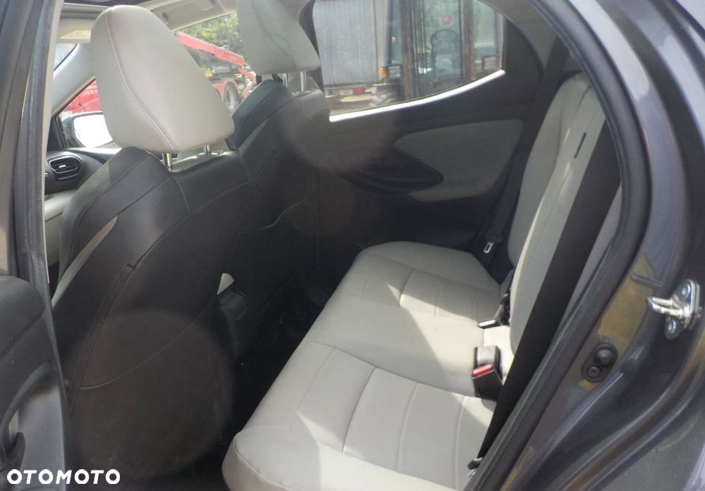 Toyota Yaris - 21