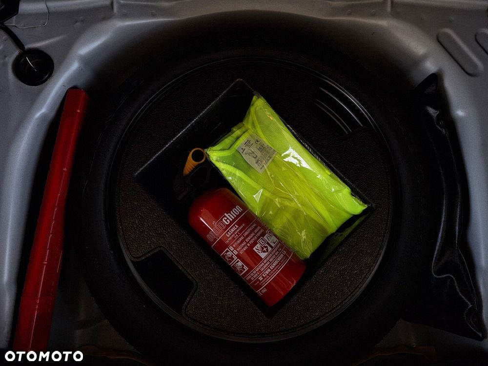 Toyota Yaris 1.5 Comfort CVT - 40