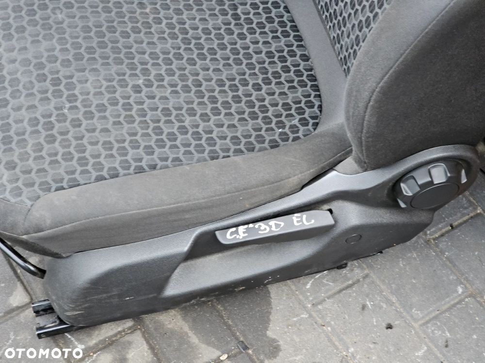 FOTELE PRZEDNIE KANAPA OPARCIE TYŁ MATERIAŁOWE OPEL CORSA E 3 DRZWI EUROPA - 2