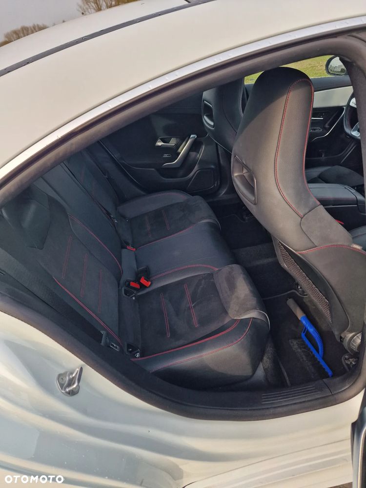 Mercedes-Benz CLA 200 AMG Line 7G-DCT - 16