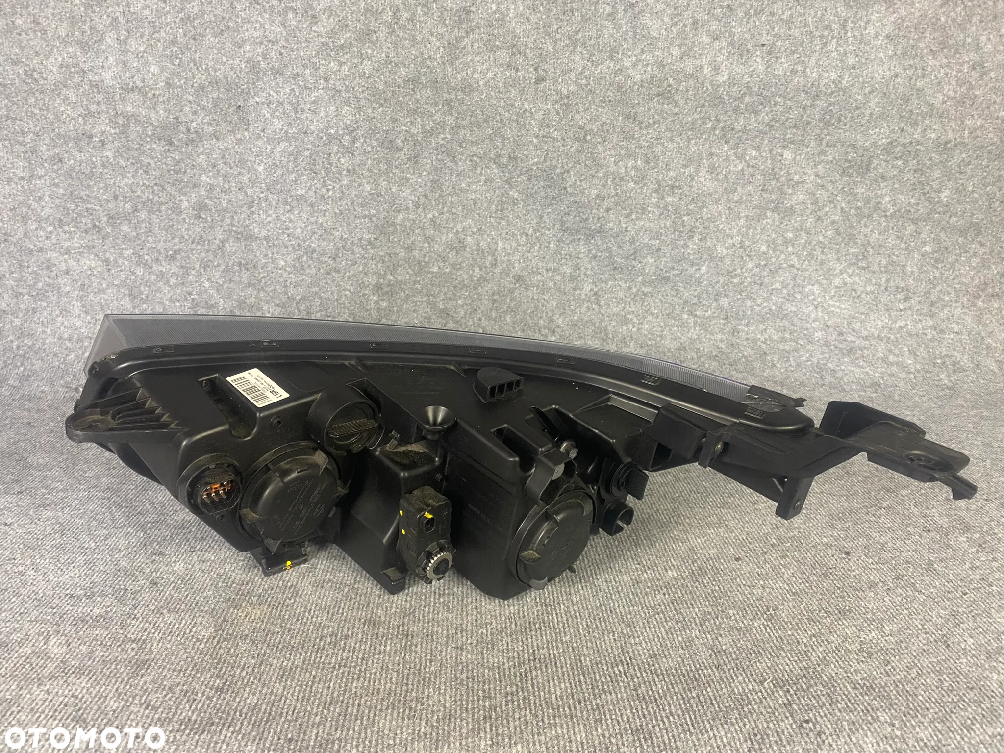 REFLEKTOR LAMPA PRZEDNIA PRAWA - SSANGYONG TIVOLI LIFT SOCZEWKA LED 2019- - 7