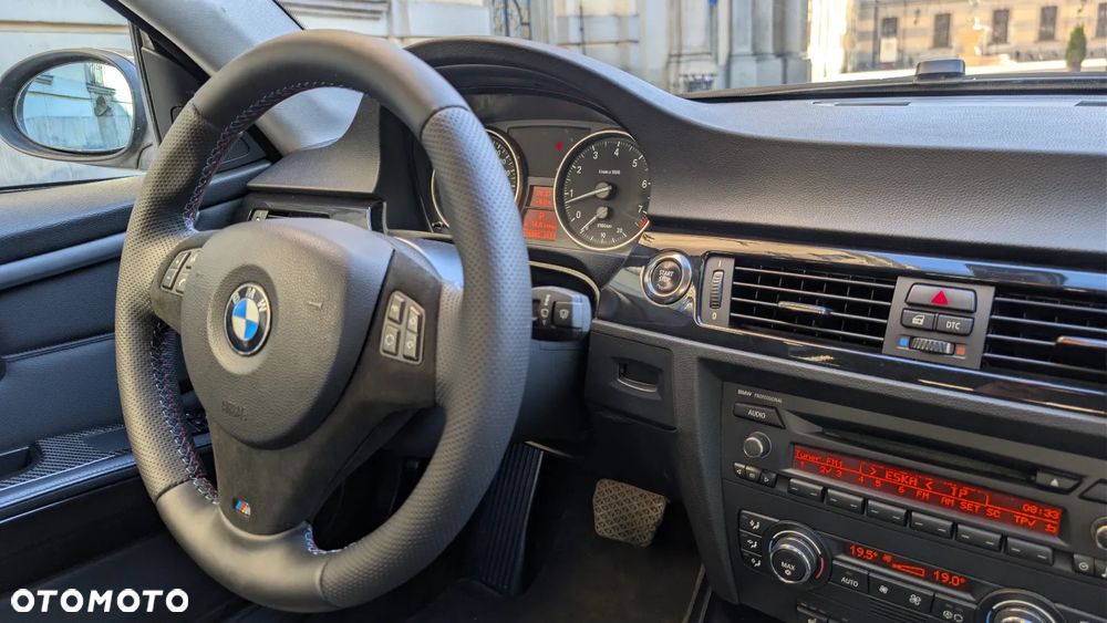 BMW Seria 3 320i - 27