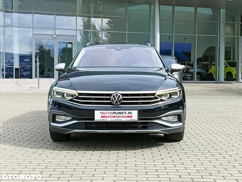 Volkswagen Passat - 8