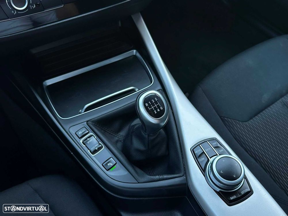 BMW 116 d EfficientDynamics - 17