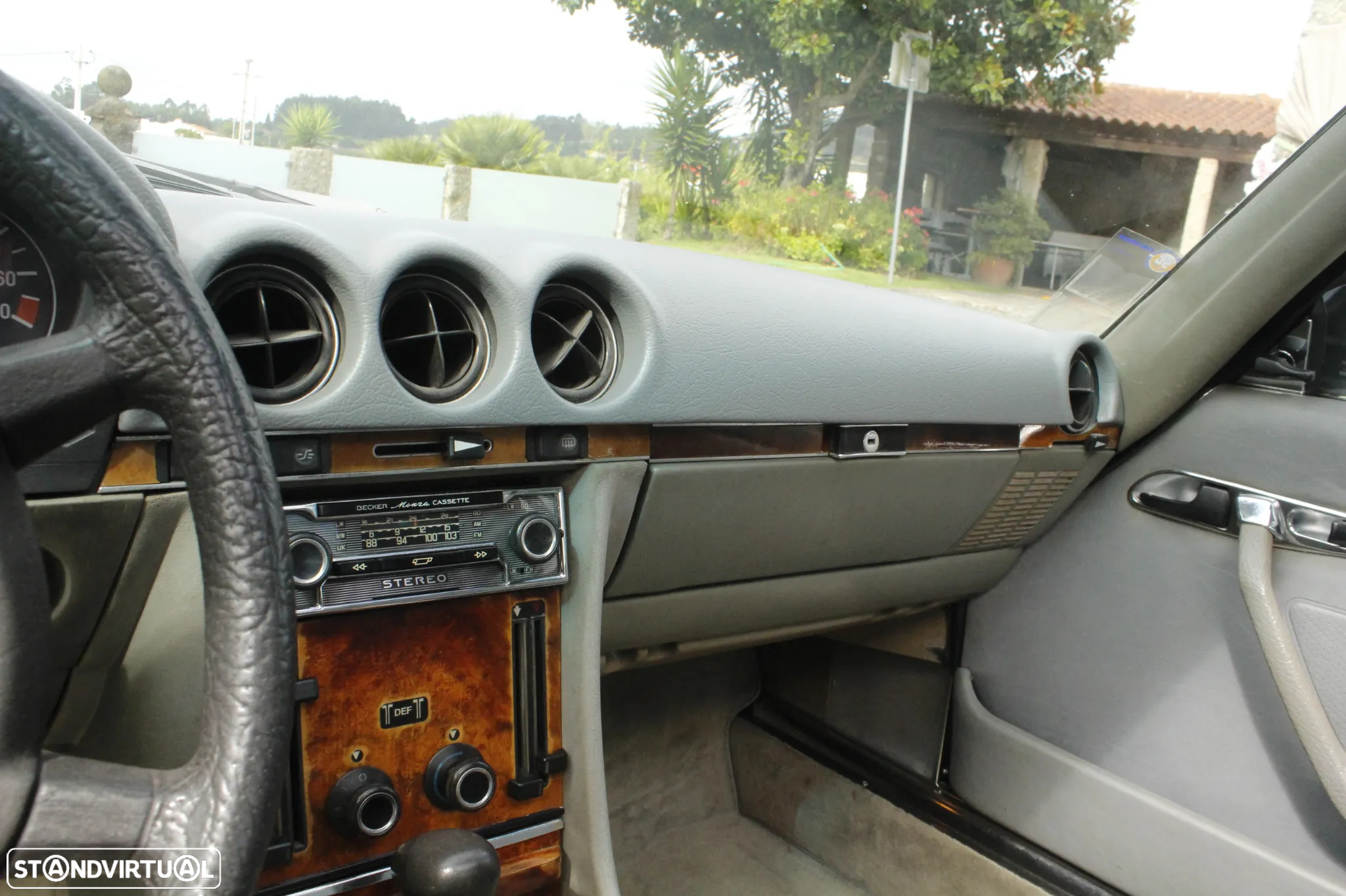 Mercedes-Benz 280 - 16