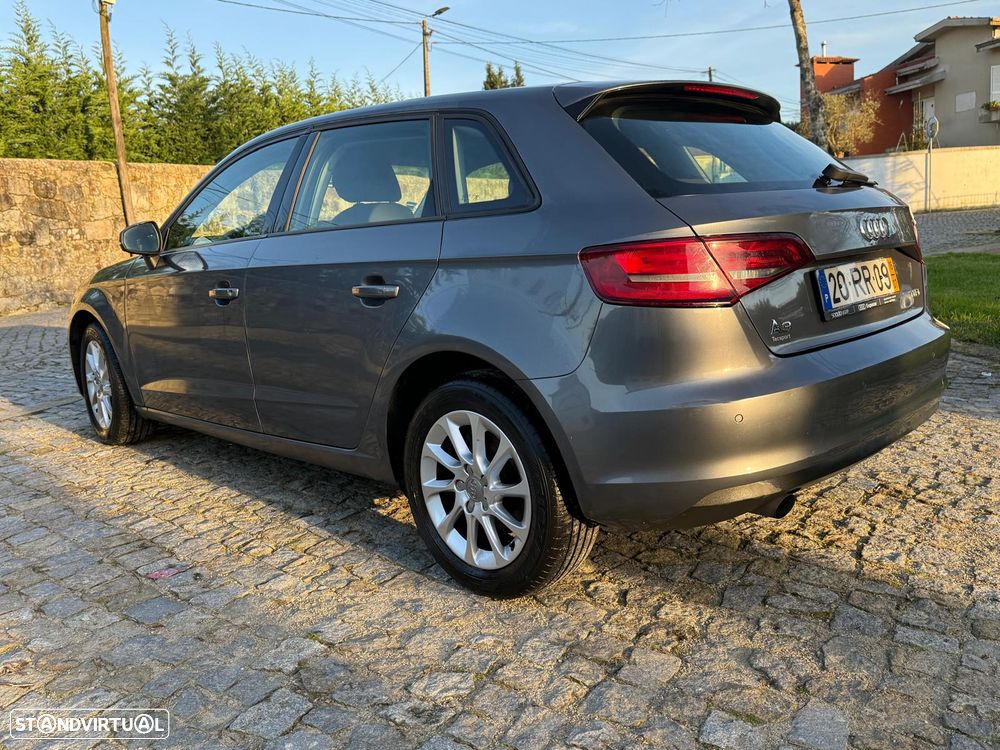 Audi A3 Sportback 1.6 TDI Attraction - 9