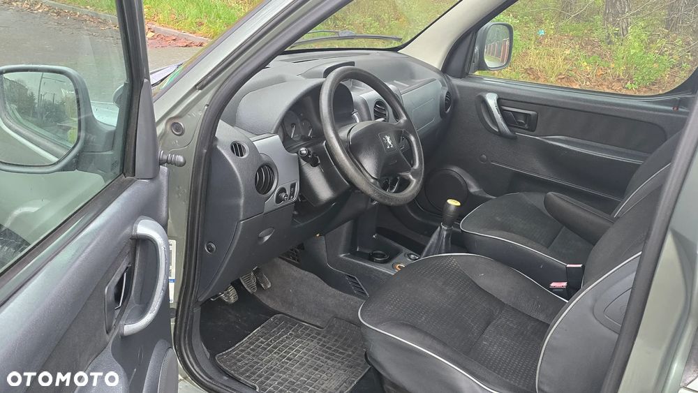 Peugeot Partner Kombi 75 Filou - 12