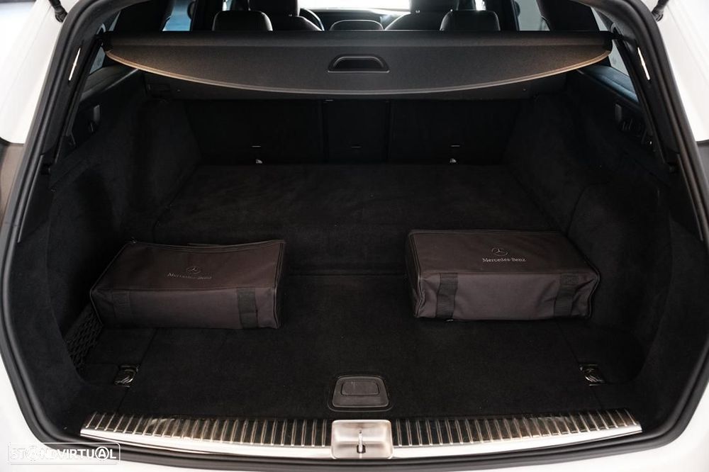 Mercedes-Benz E 300 de 9G-TRONIC AMG Line — fotografia 5