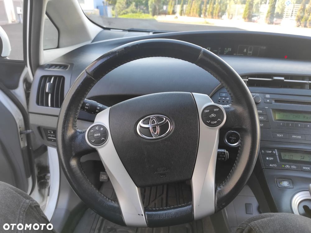 Toyota Prius - 15