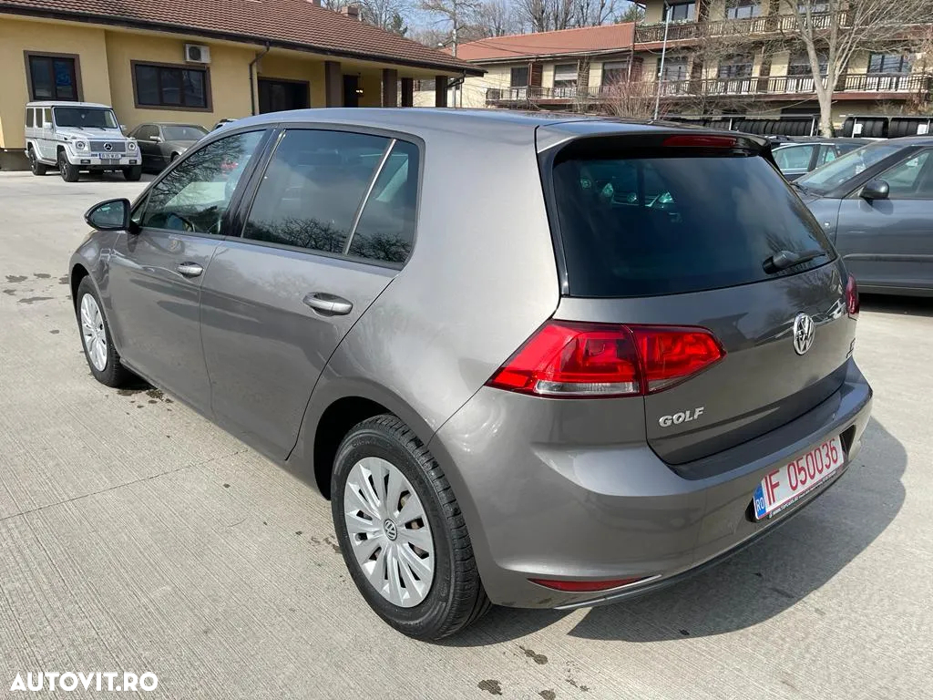 Volkswagen Golf 1.6 TDI DPF BlueMotion Technology Comfortline - 3