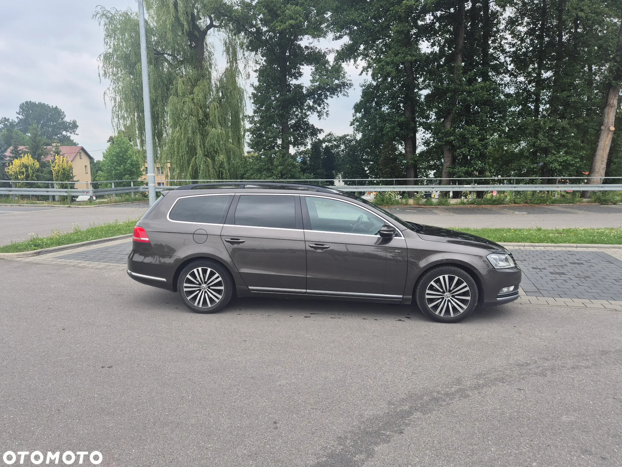 Volkswagen Passat 2.0 TDI Comfortline DSG - 18