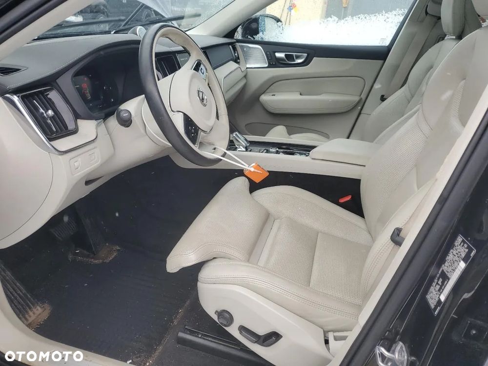 Volvo XC 60 B6 B AWD Geartronic Inscription - 8