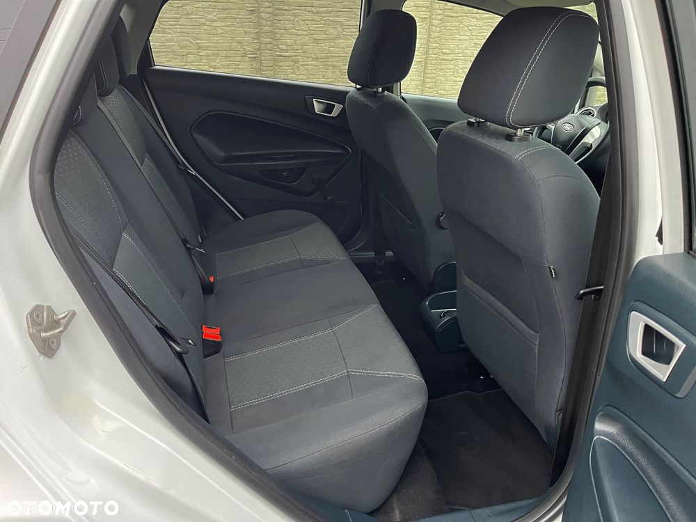 Ford Fiesta 1.25 Titanium - 33
