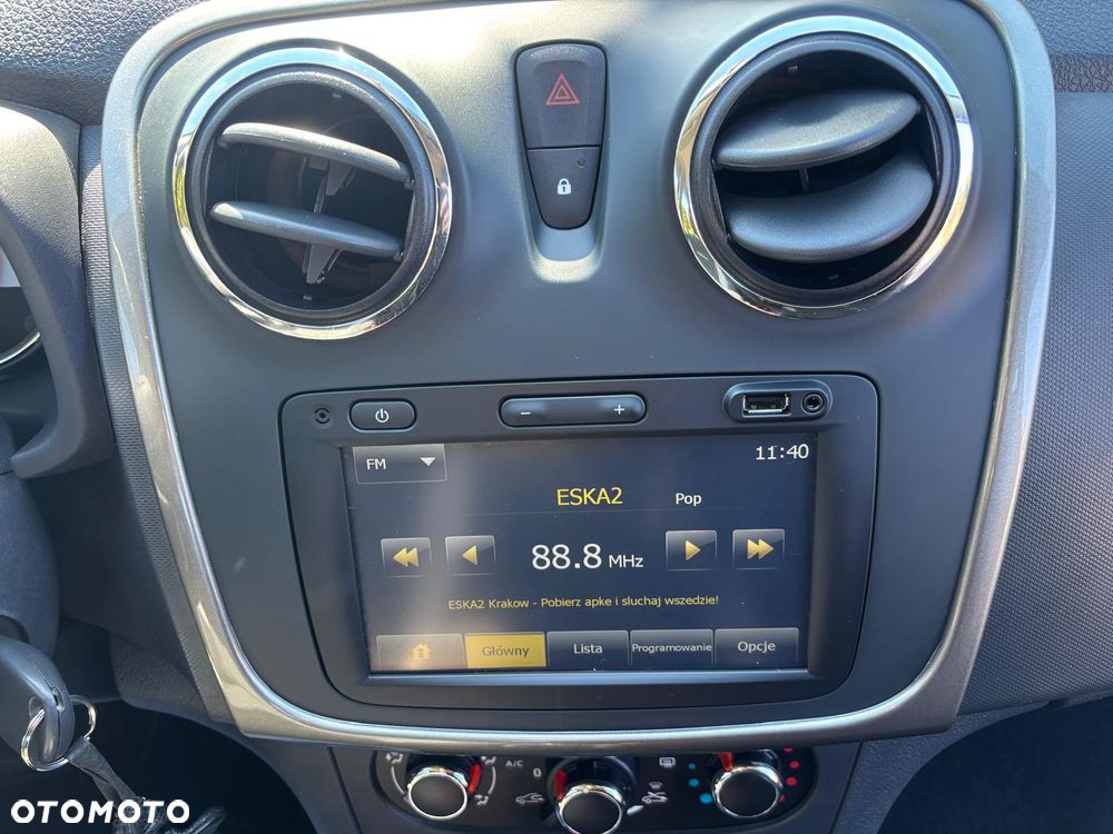 Dacia Sandero TCe 90 S&S Celebration - 17