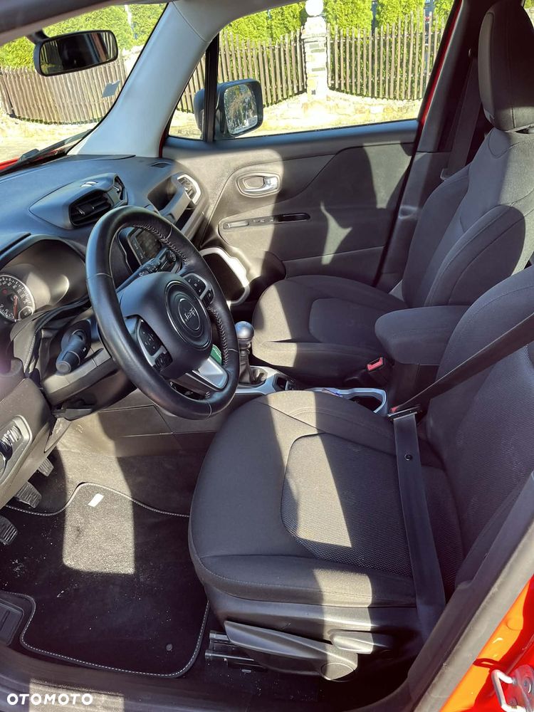 Jeep Renegade - 10