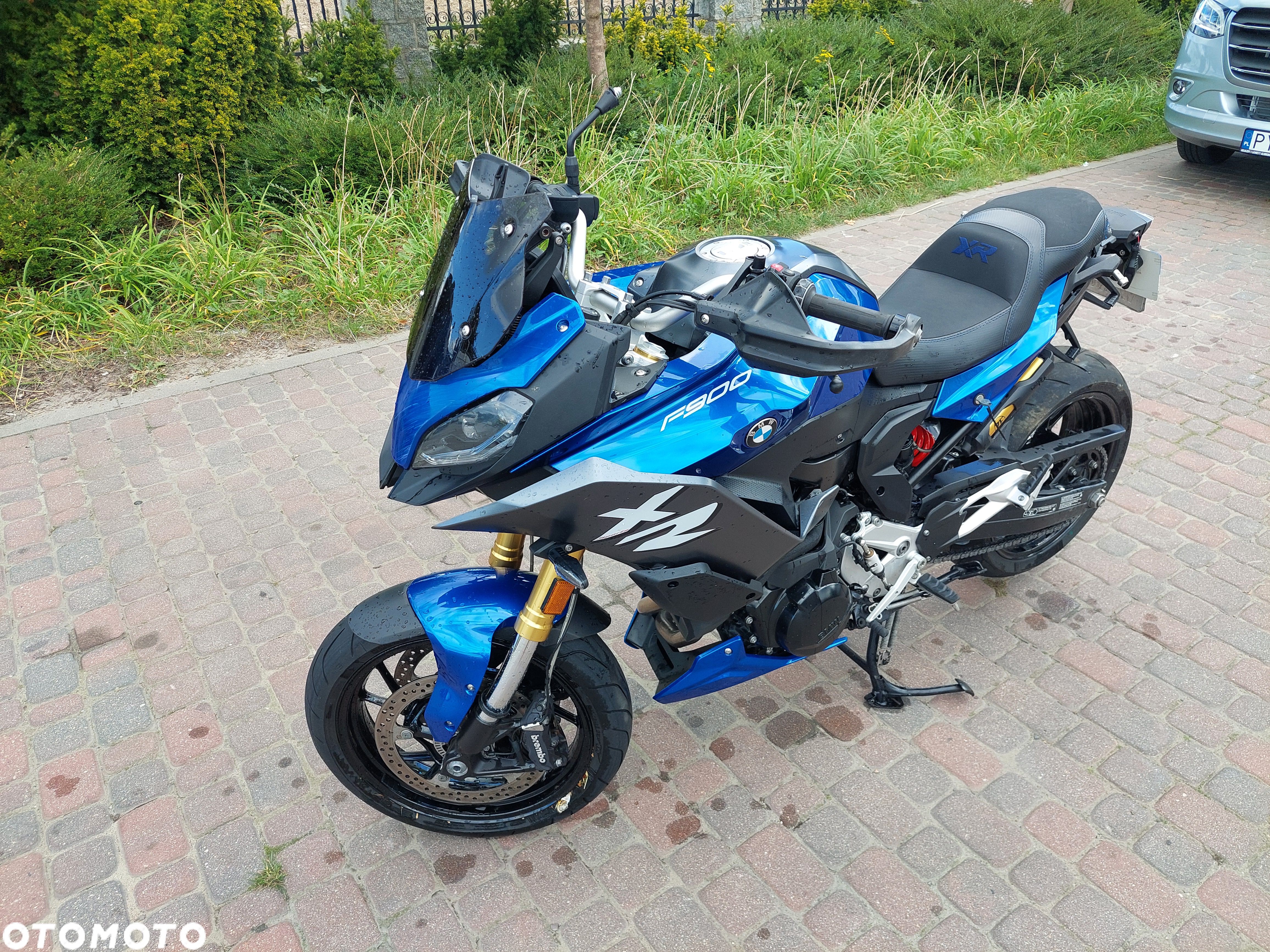 BMW XR - 1