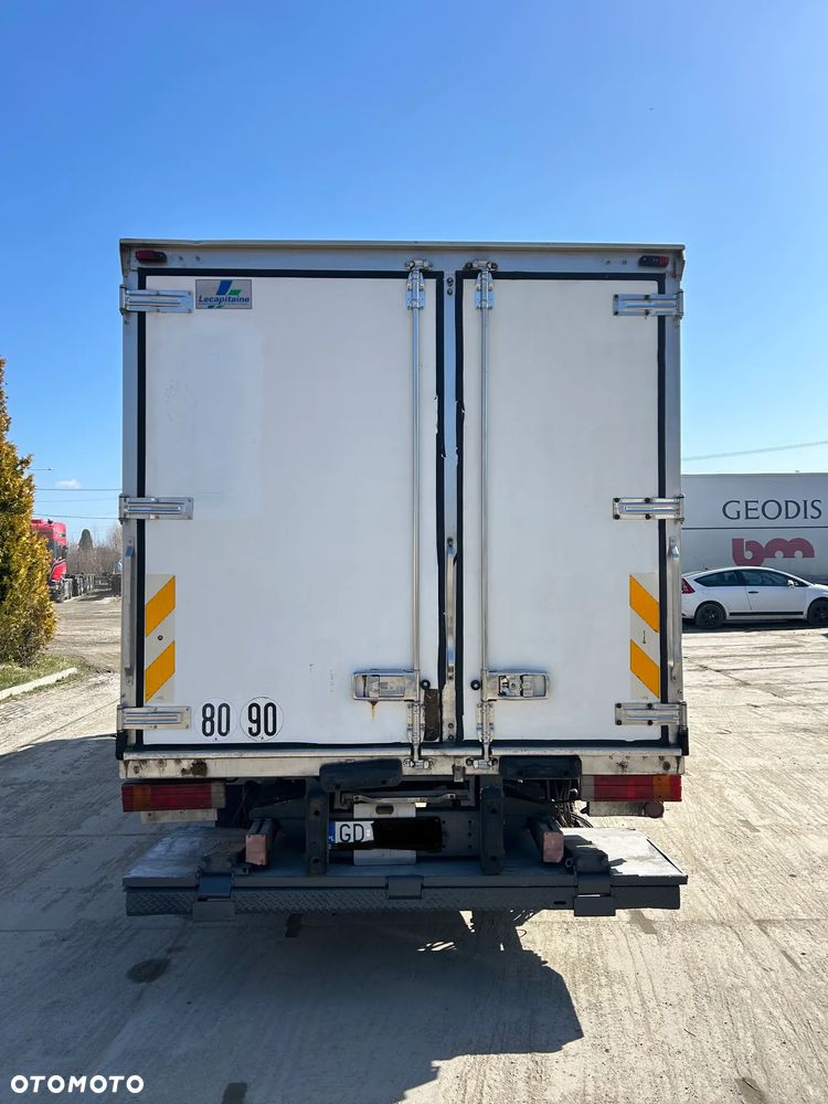 Mercedes-Benz ATEGO - 4