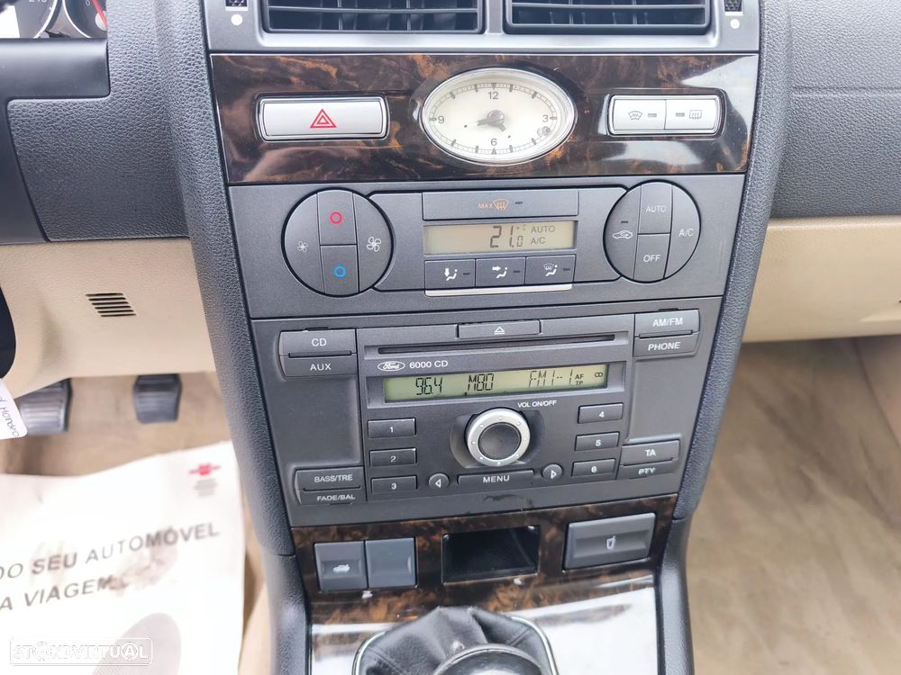 Ford Mondeo 2.0 TDCI Ghia Executive - 15