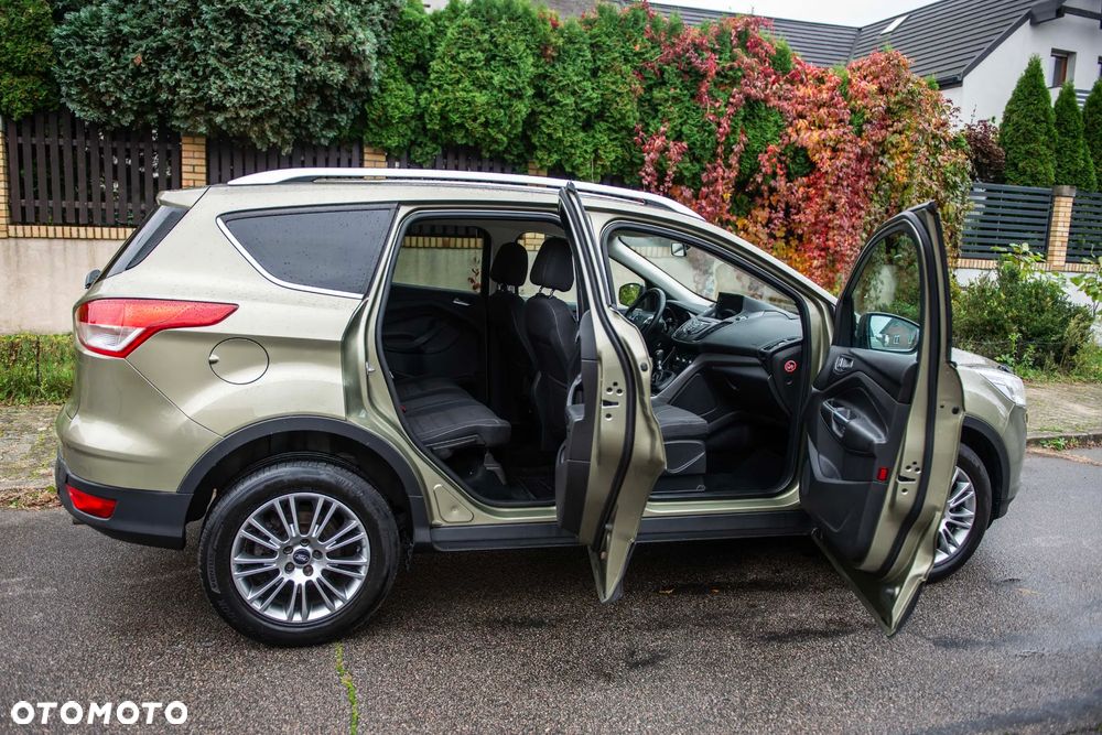 Ford Kuga 2.0 TDCi 2x4 Titanium - 8