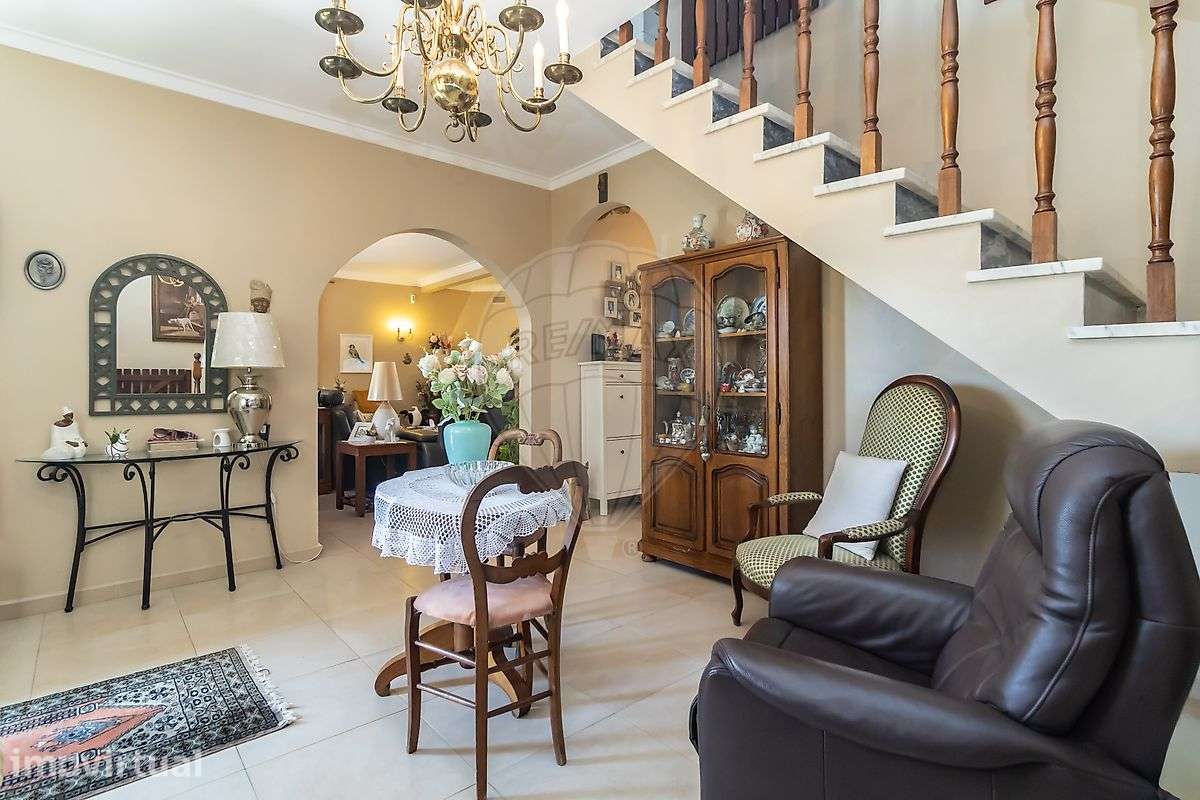 Moradia T5 isolada, na Aroeira - Grande imagem: 3/50
