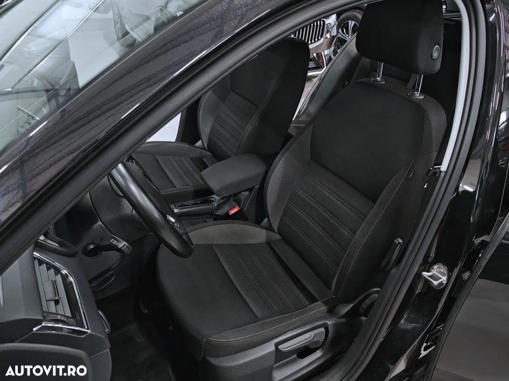 SKODA Octavia 2019 — imagine 8