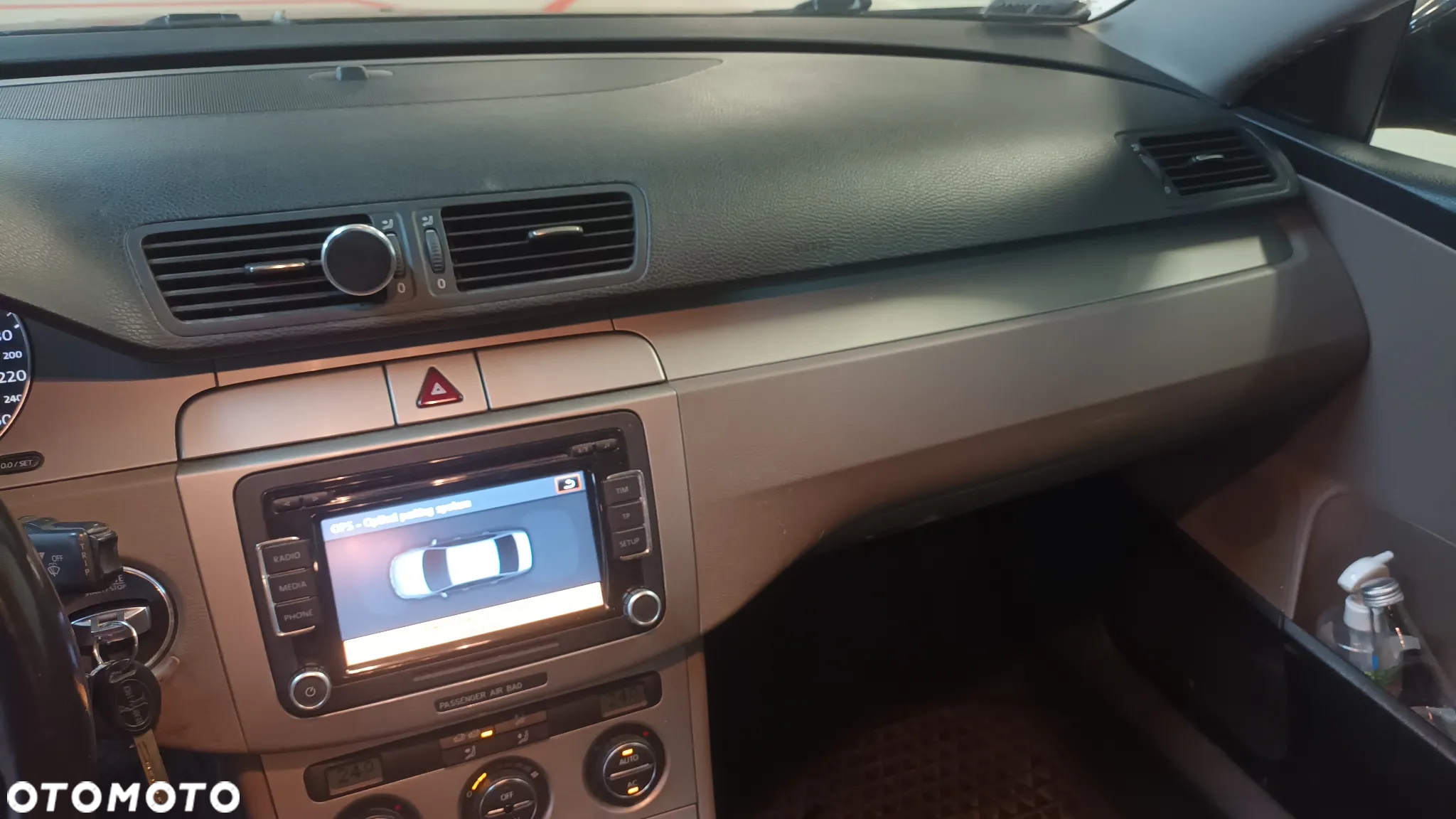 Volkswagen Passat 2.0 TDI DPF Trendline - 5