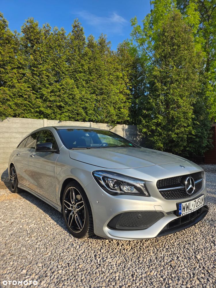 Mercedes-Benz CLA 180 7G-DCT AMG Line - 1