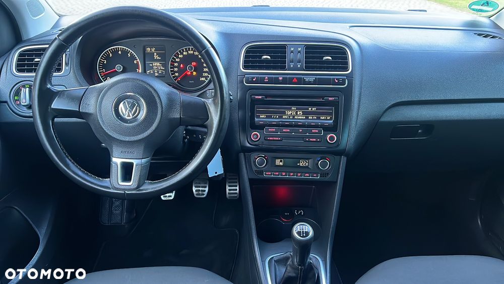 Volkswagen Polo - 5