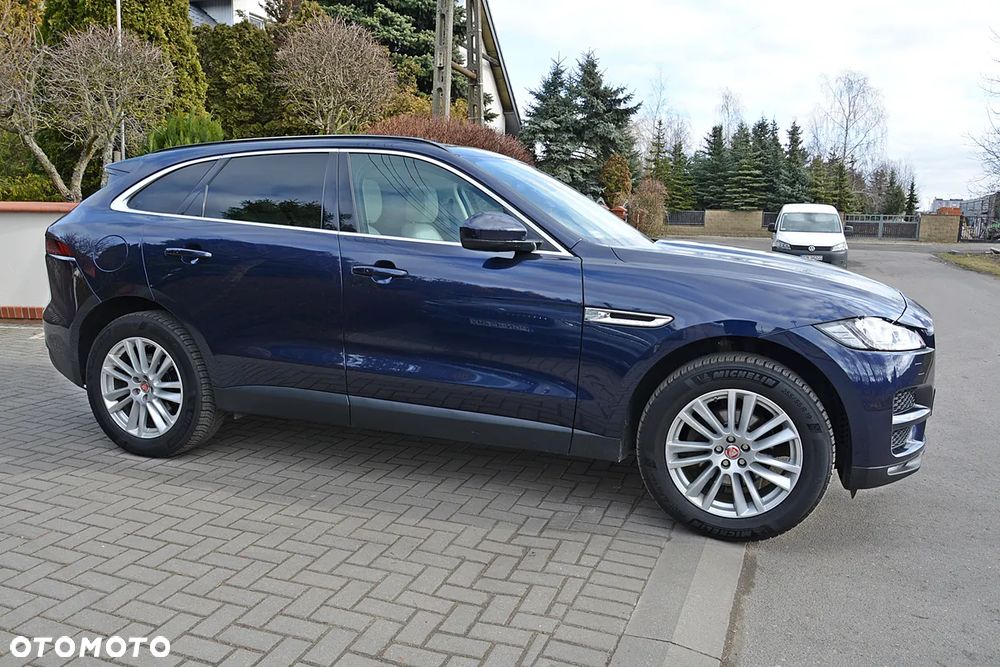 Jaguar F-Pace 2.0 i4D AWD Prestige - 11