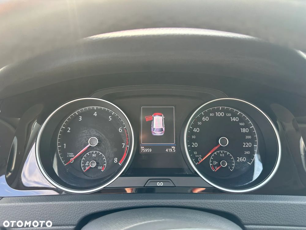 Volkswagen Golf - 16
