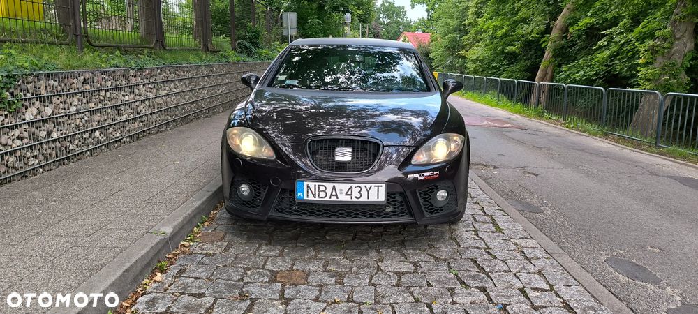 Seat Leon 2.0 T FSI Cupra - 2