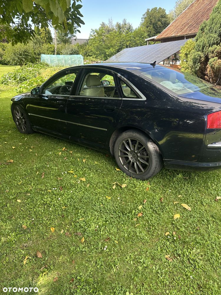 Audi A8 - 2