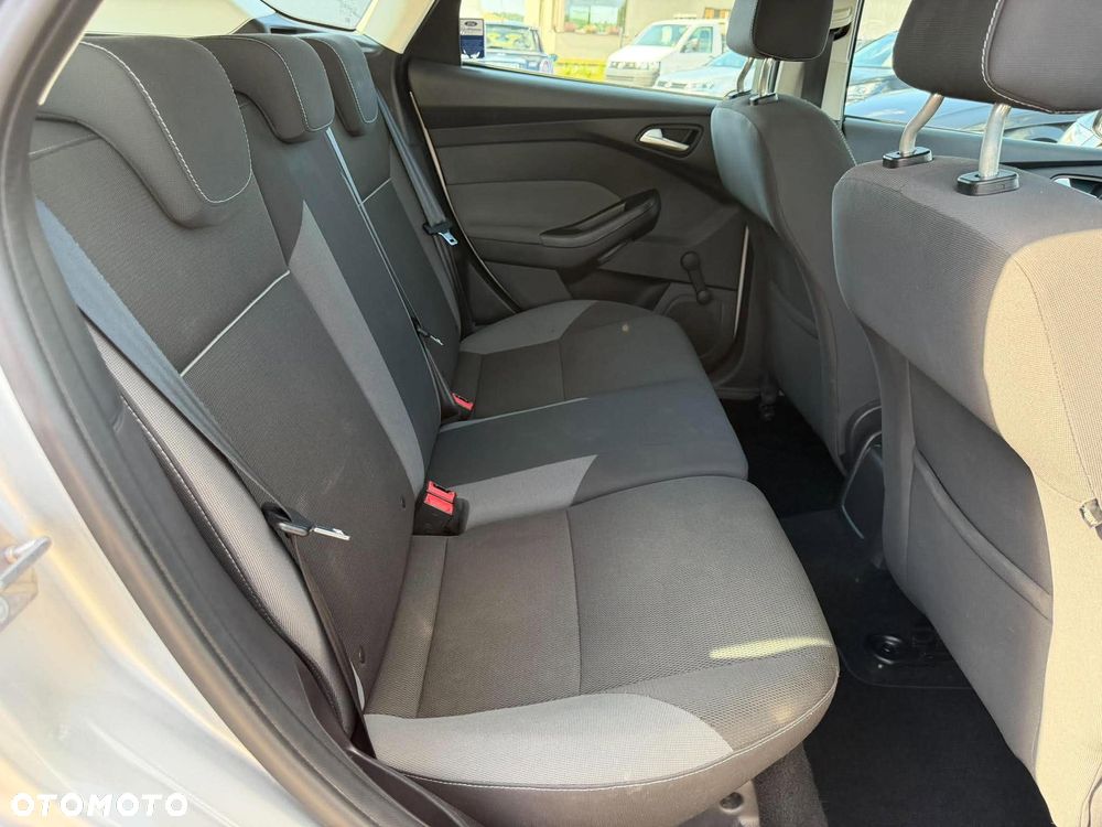 Ford Focus - 17