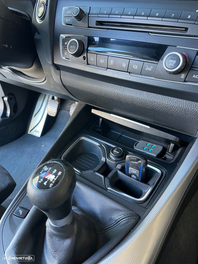BMW 116 d Pack M - 28