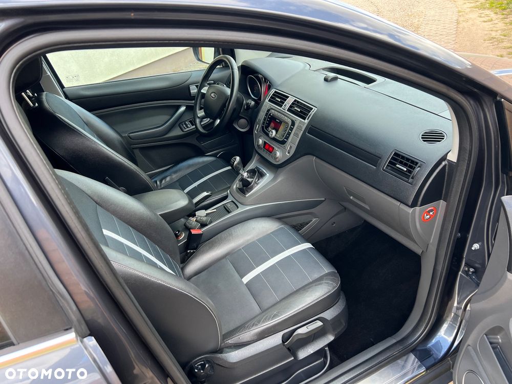 Ford Kuga - 15