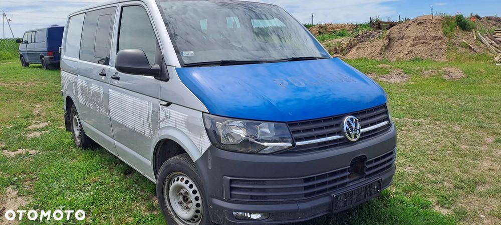 Volkswagen Transporter - 2