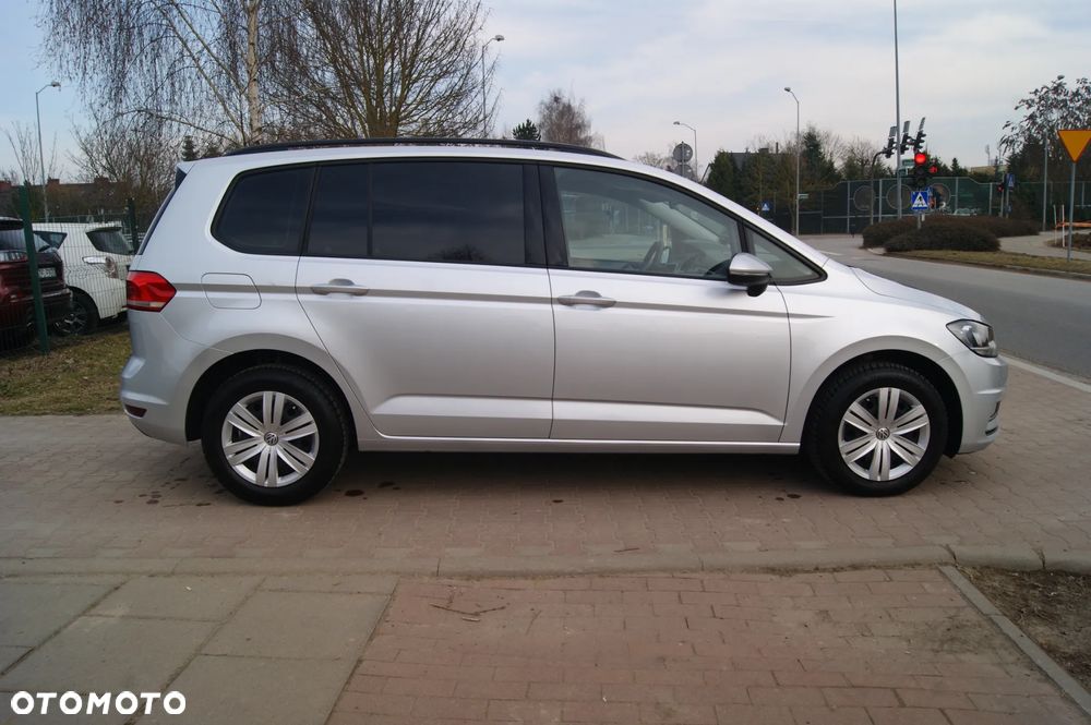 Volkswagen Touran 2.0 TDI SCR DSG Comfortline - 3
