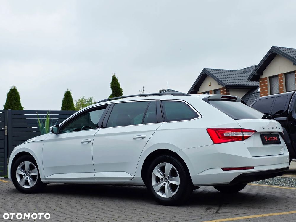 Skoda Superb Combi 1.6 TDI DSG Style - 27