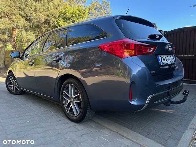Toyota Auris 1.8 HSD Prestige NAVI - 41
