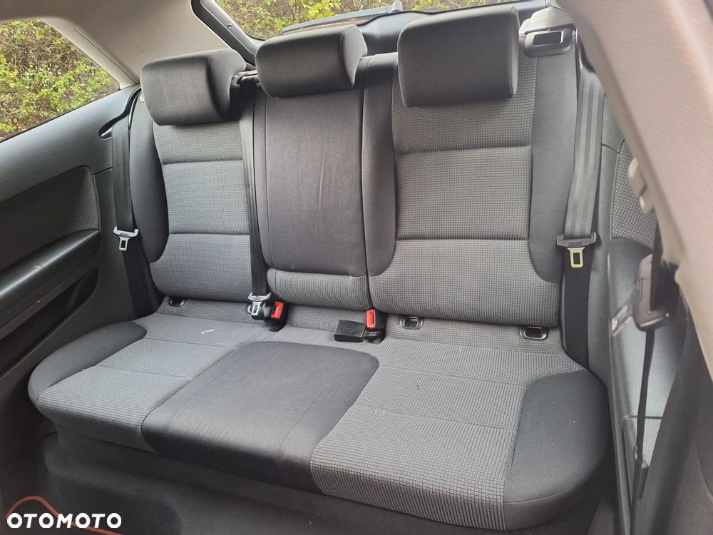 Audi A3 3-drzwiowe 1.6 Ambiente - 24