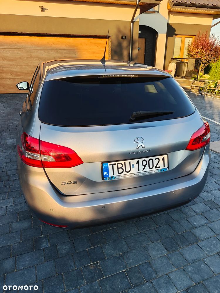 Peugeot 308 1.5 BlueHDi Allure Pack S&S - 11