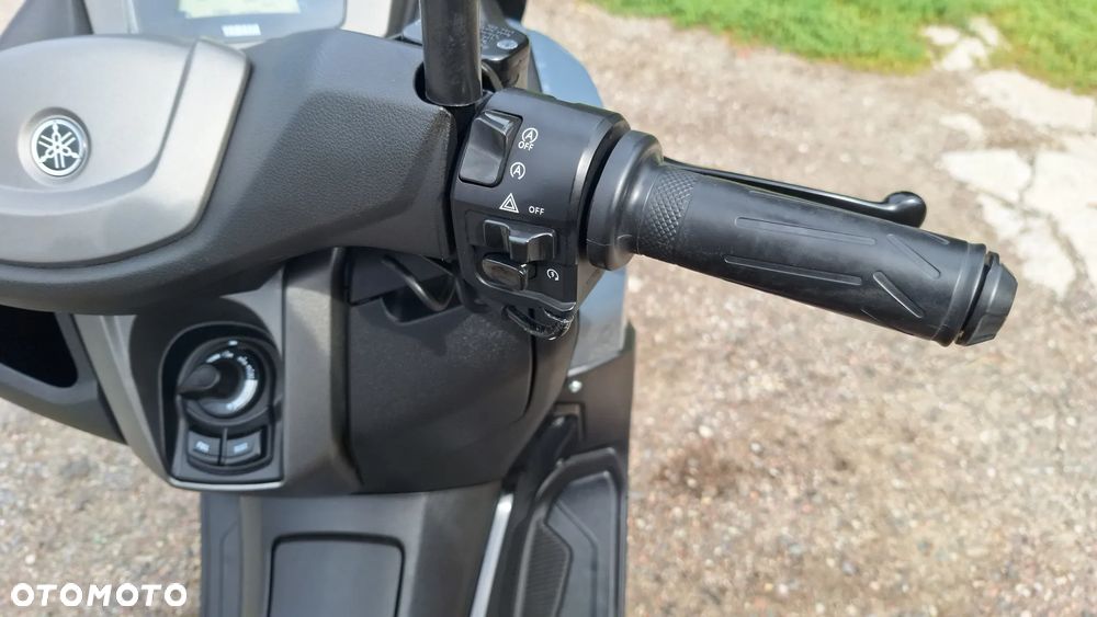 Yamaha NMAX - 20
