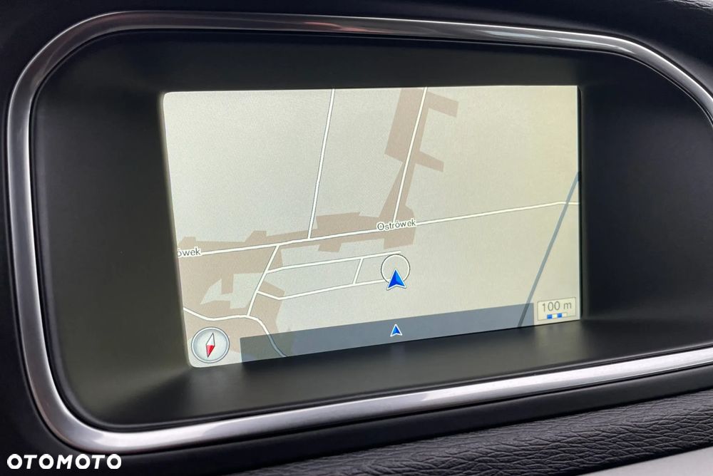 Volvo V40 T2 Geartronic Summum - 21