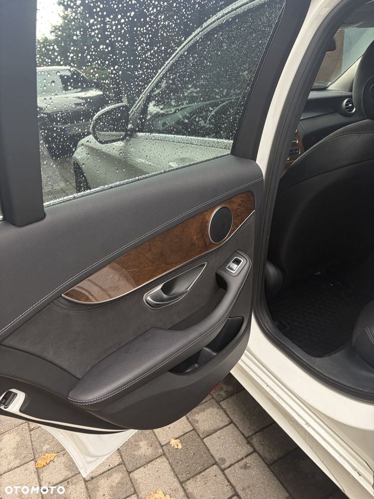 Mercedes-Benz Klasa C 200 4-Matic 7G-TRONIC - 9