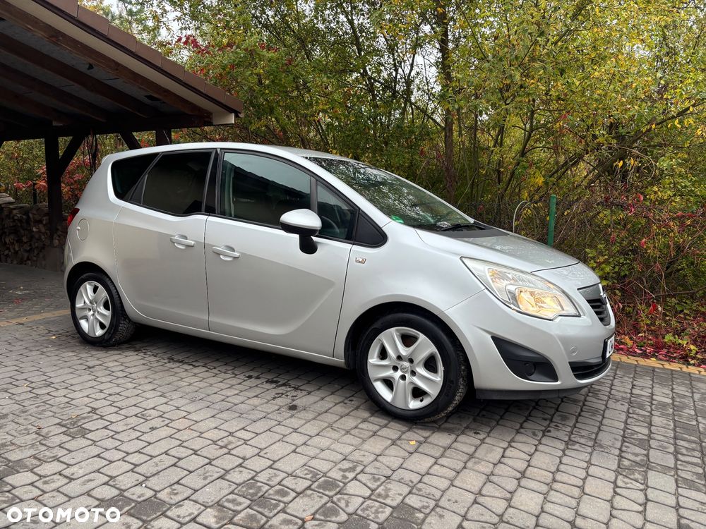 Opel Meriva 2011 photo 2