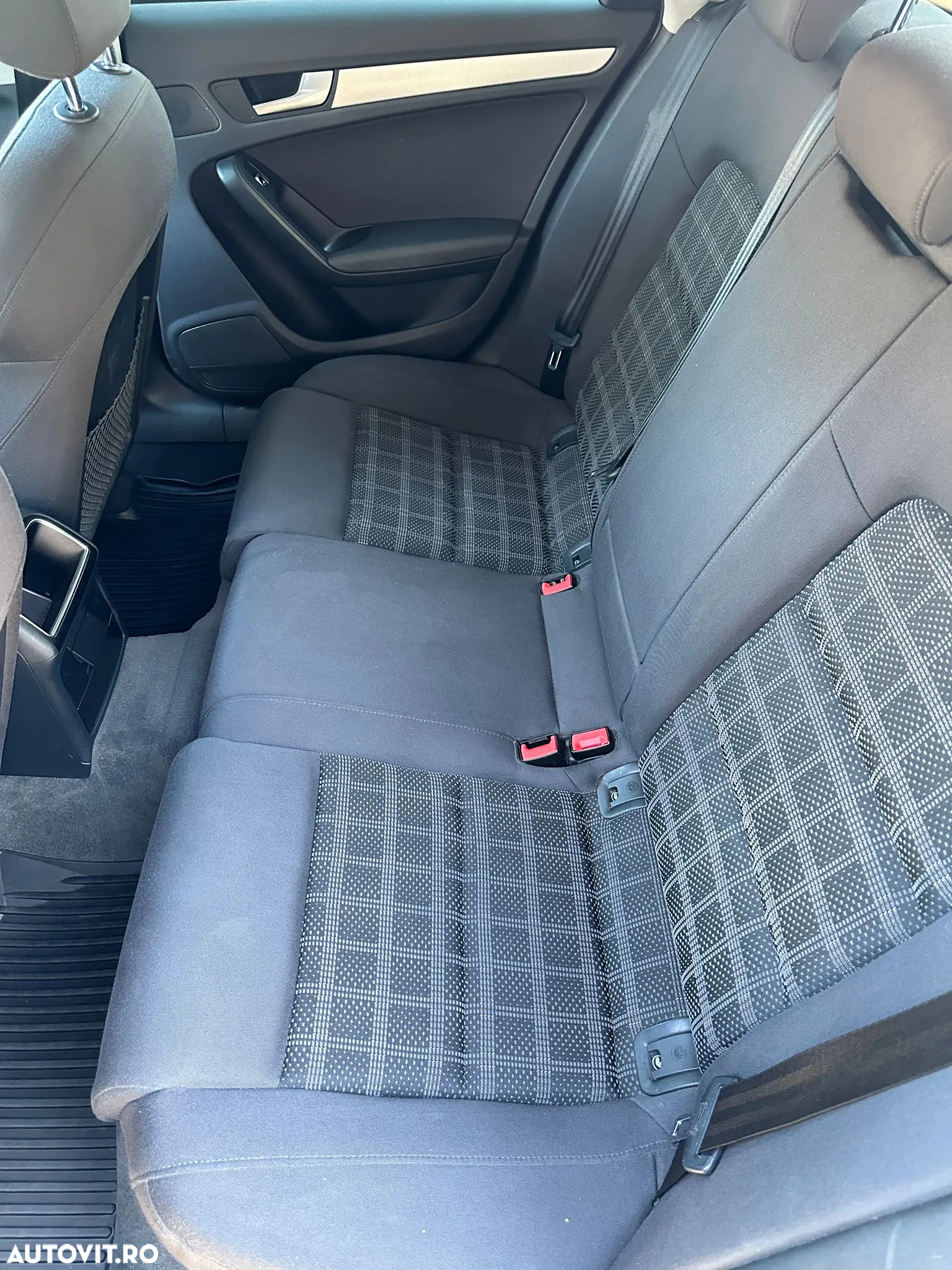 Audi A4 2.0 TDI quattro Stronic - 11
