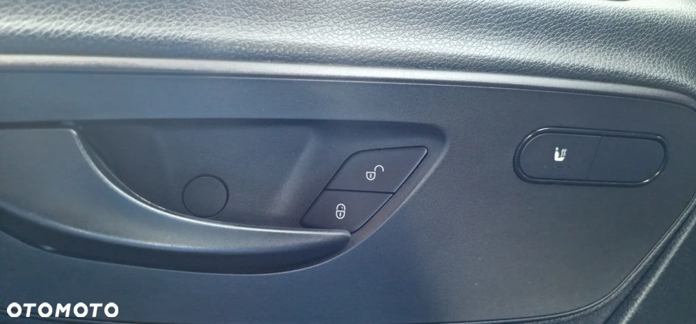 Mercedes-Benz Sprinter - 30