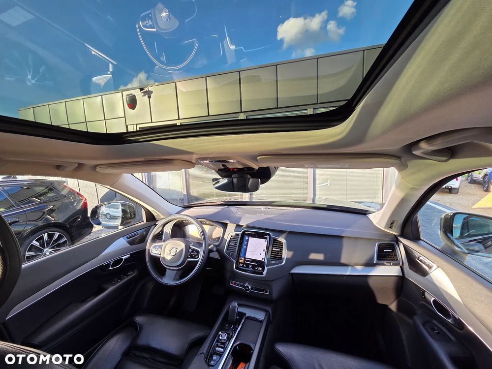 Volvo XC 90 T8 AWD Plug-In Hybrid R-Design 7os - 33