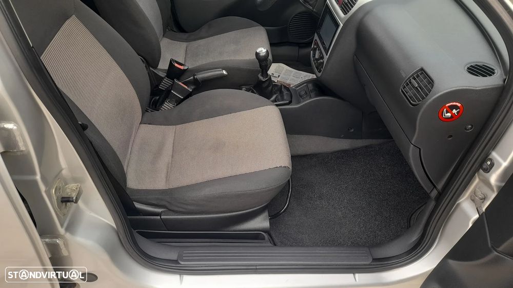 Opel Corsa 1.3 CDTI Cosmo - 26